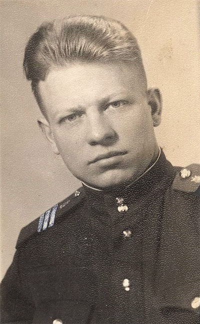 В период службы в Советской Армии (1957–1960)